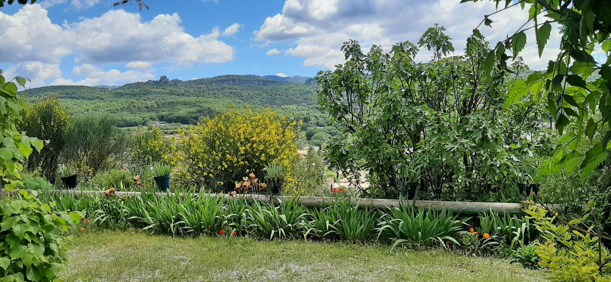 Ferienwohnung T.Belle Vue Panoramique Au Coeur Du Luberon 40M2 + Pergola . Jardin. P Apt Exterior foto